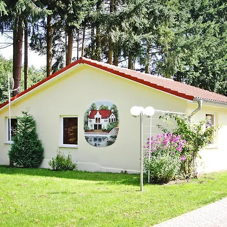 Eldeblick Direkt Am Eldeufer In *